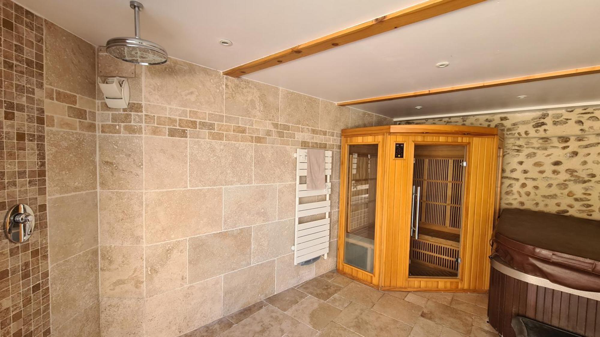 Gite Le Caprice Spa & Sauna Genissieux ภายนอก รูปภาพ